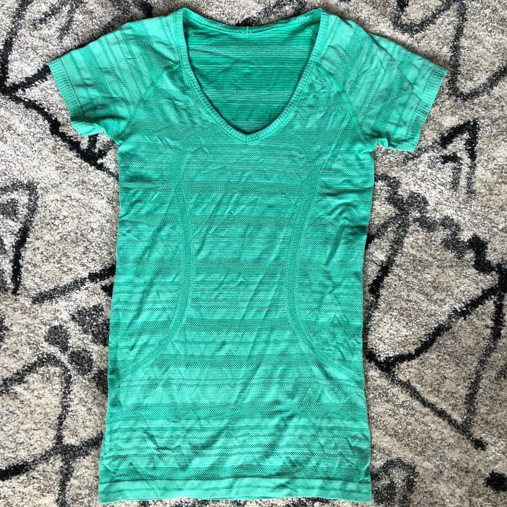 Lululemon Swiftly Tech Tee